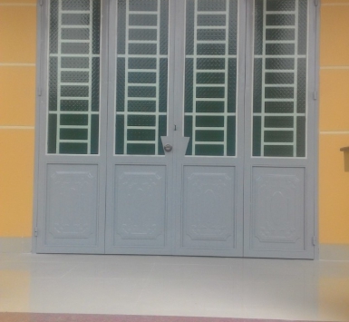 Thi Công Lắp Đặt Cửa Công Trình